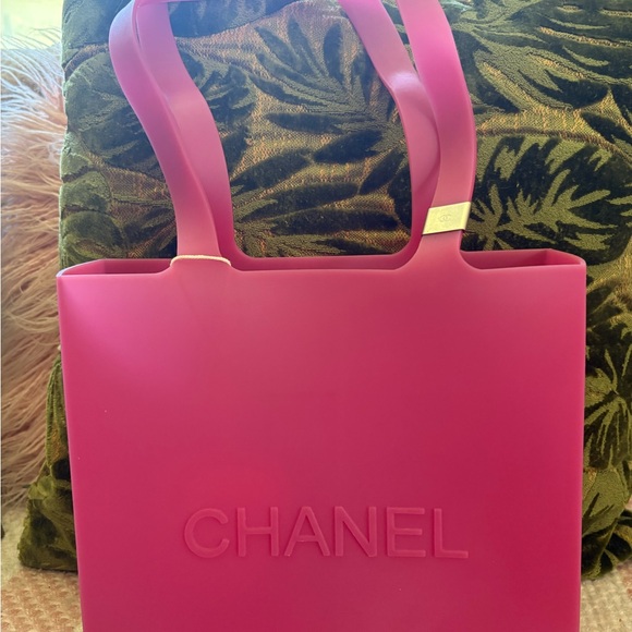 Chanel Pink Jelly Petite Shopping Tote - Picture 2 of 7
